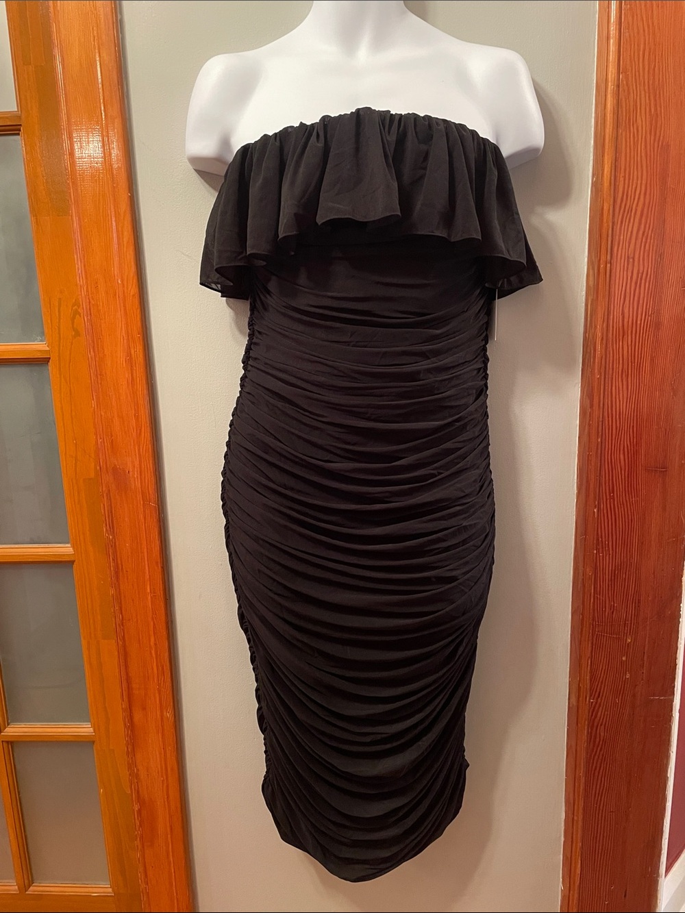 ⭐️NWT TORN BY RONNY KOBO Strapless  Black Ruched Bodycon Coquette Y2K Midi-Dress